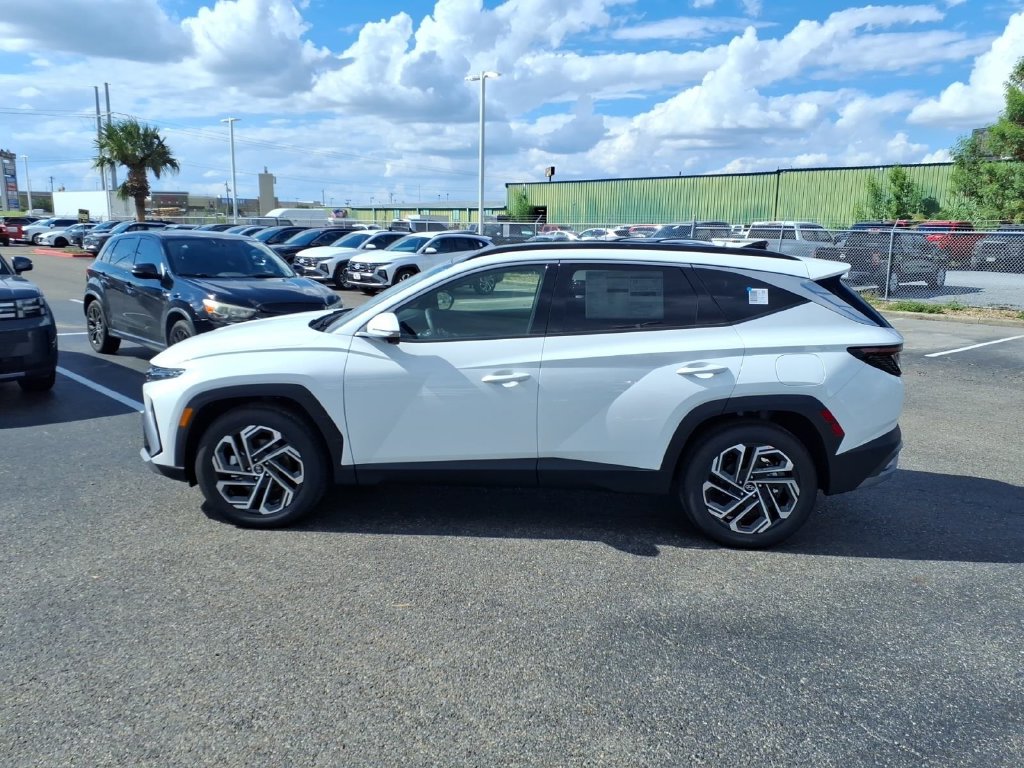 New 2026 Hyundai Tucson Limited FWD SUV