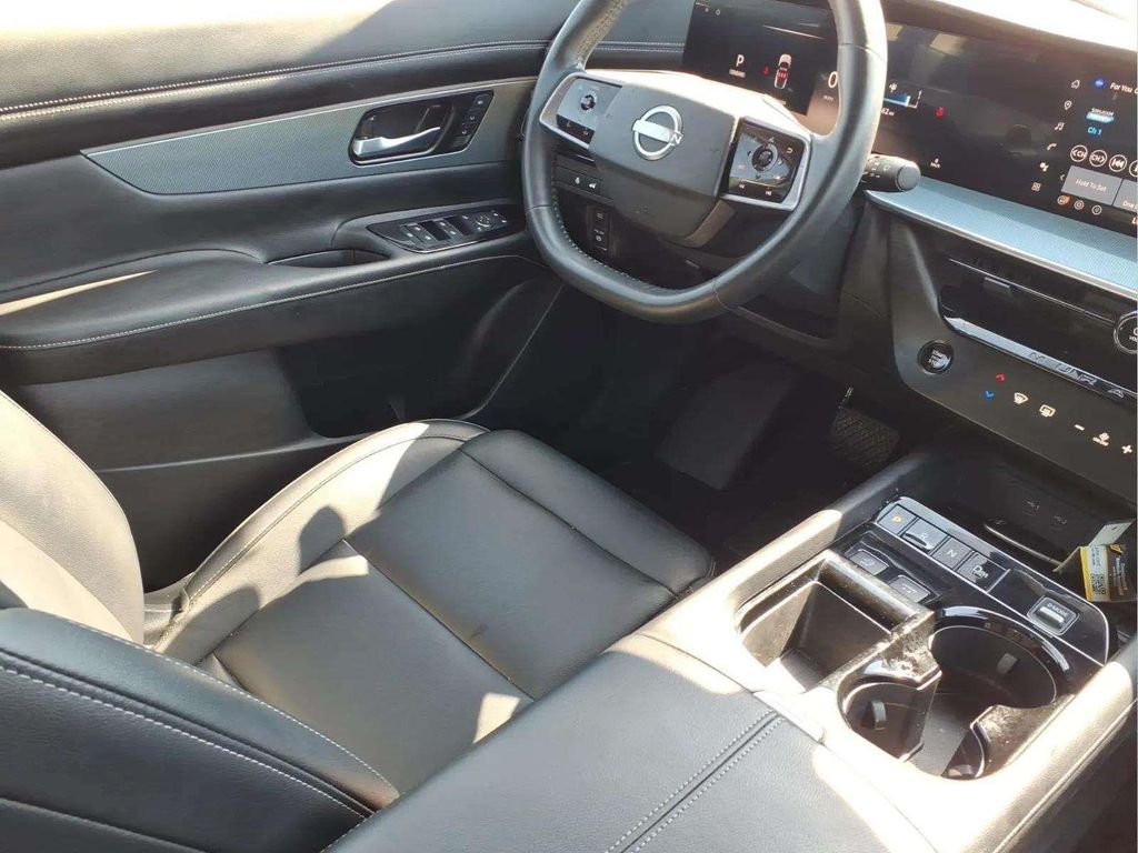 2025 Nissan Murano SL - Photo 9
