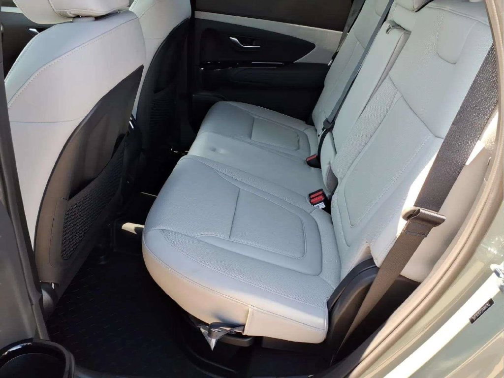 2026 Hyundai Santa Cruz Limited - Photo 14