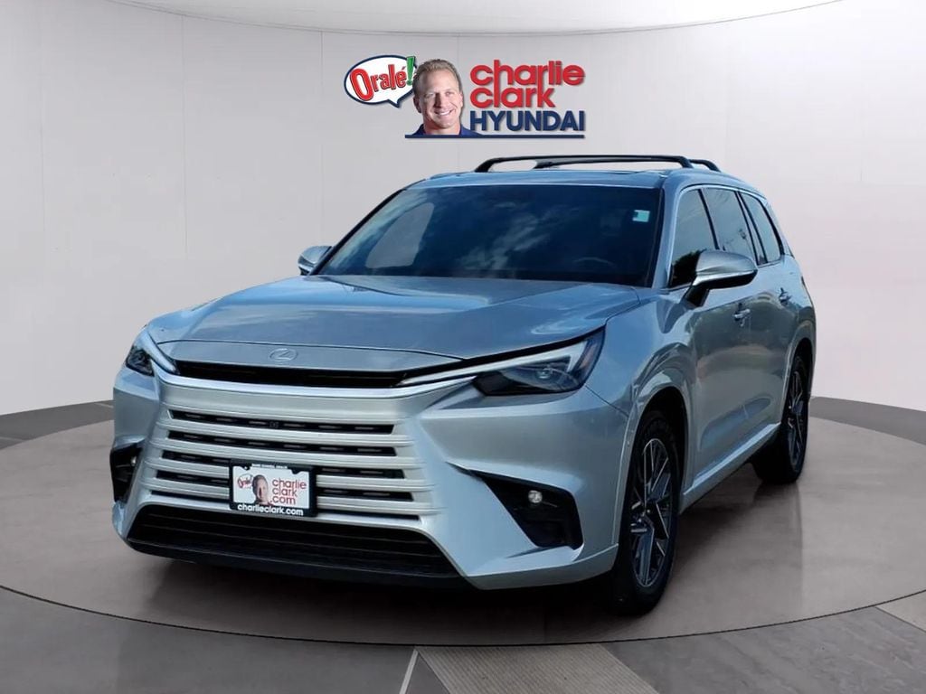 2025 Lexus TX