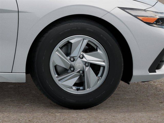 2026 Hyundai Elantra SE - Photo 8