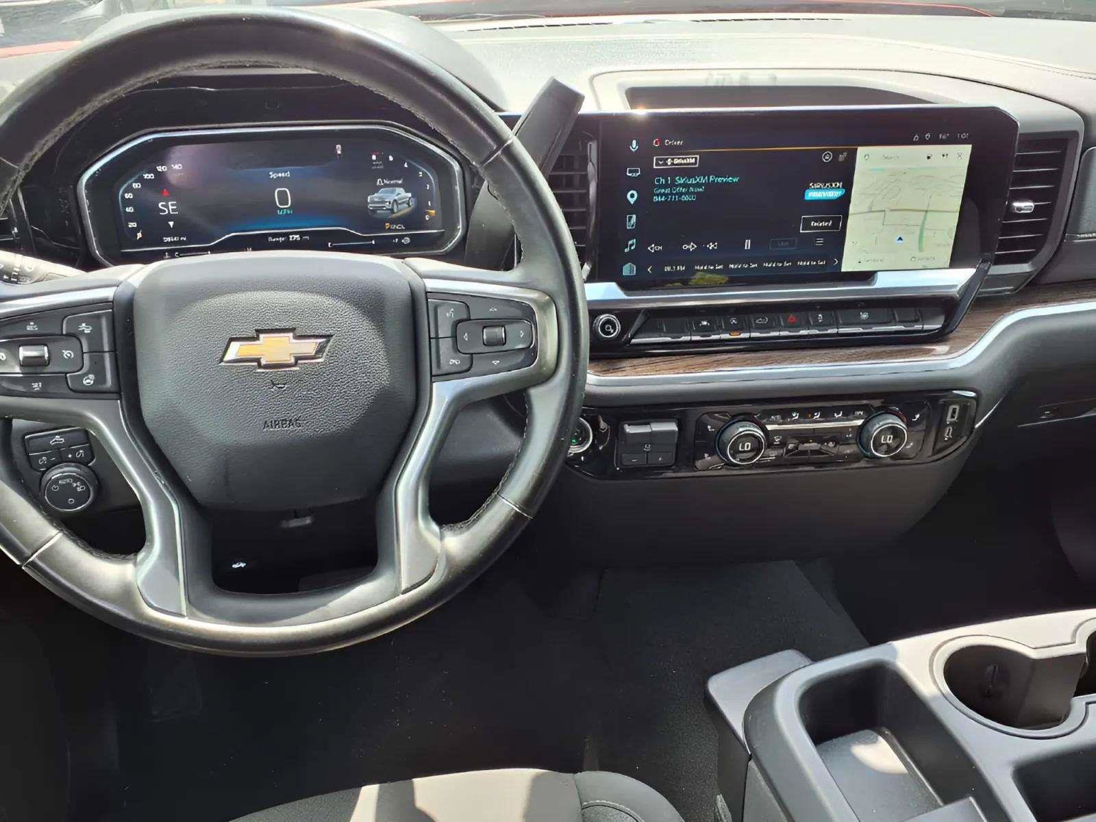 2025 Chevrolet Silverado 1500 LT - Photo 12