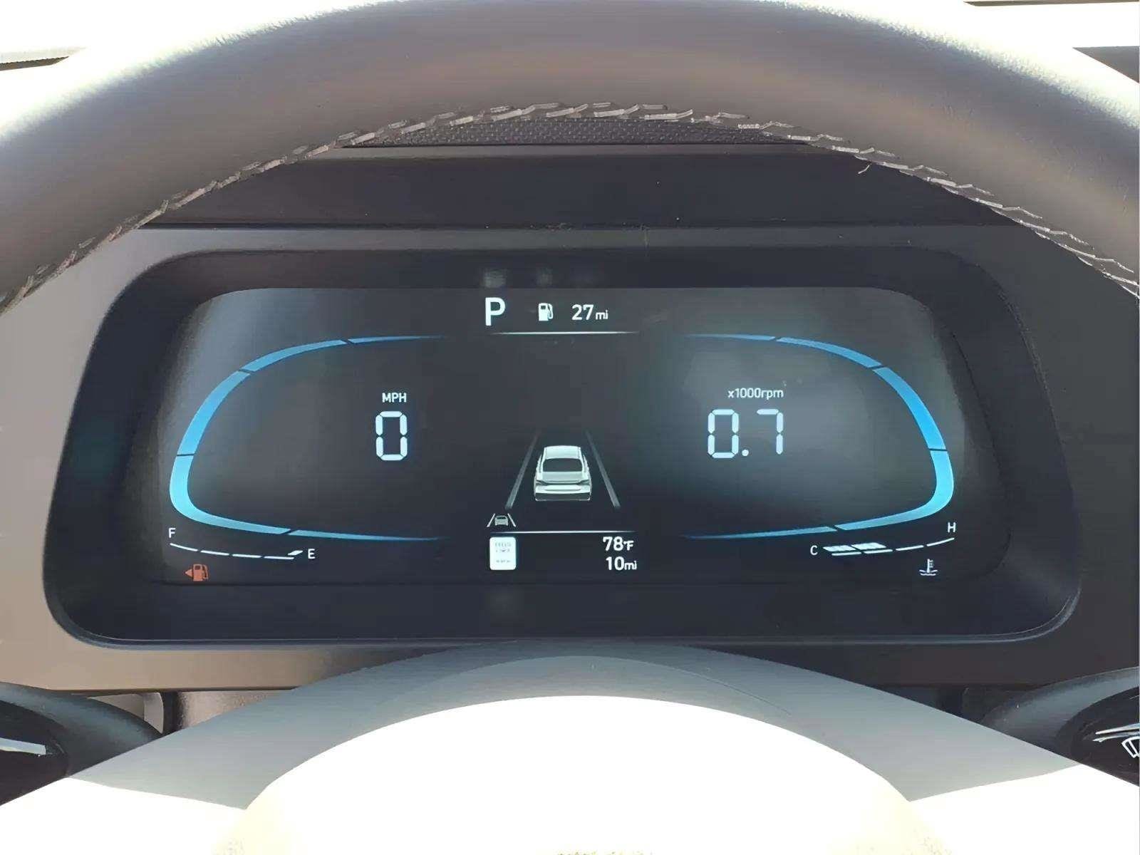 2026 Hyundai Elantra SEL Sport - Photo 13