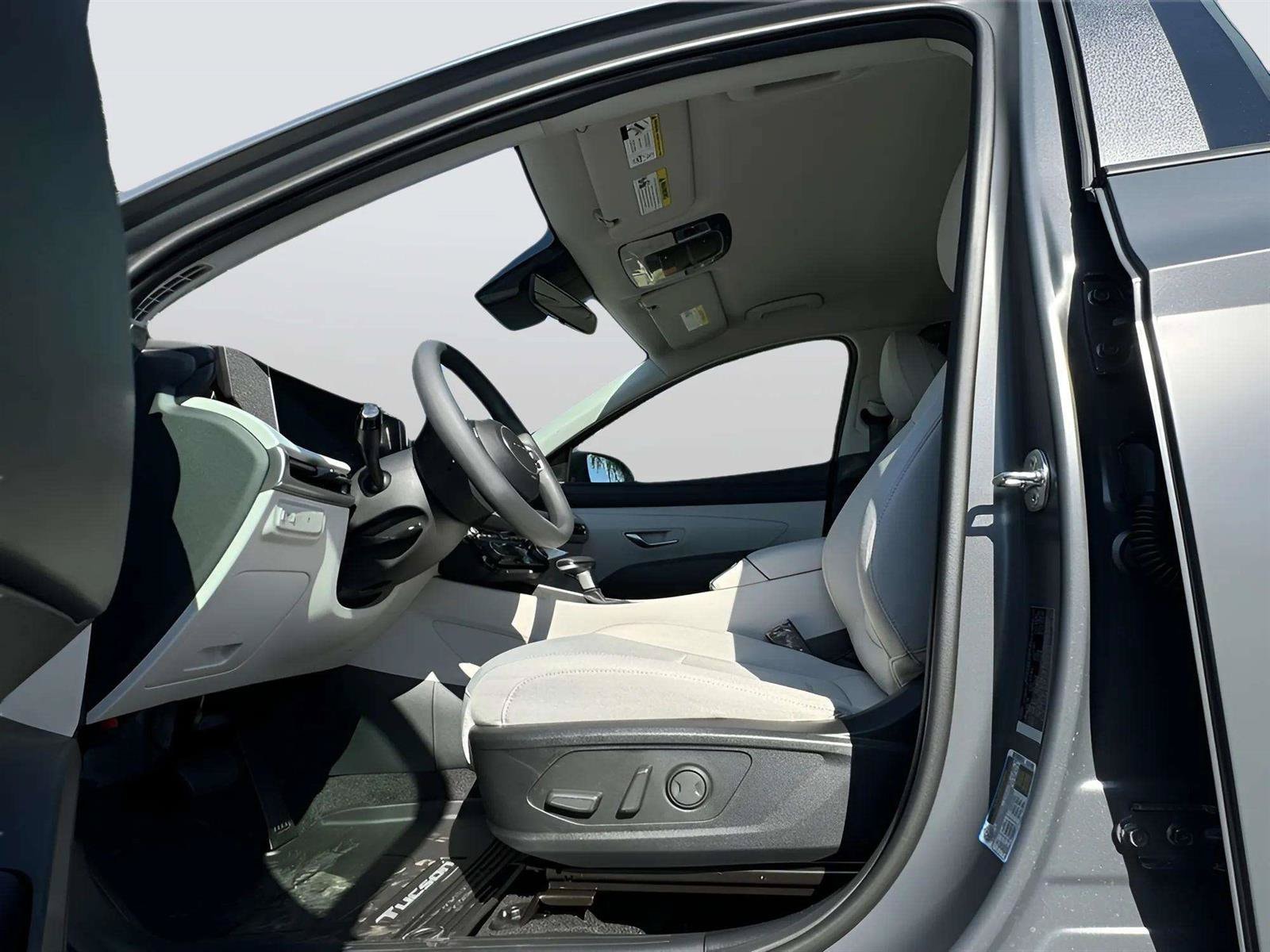 2025 Hyundai Tucson SEL - Photo 18