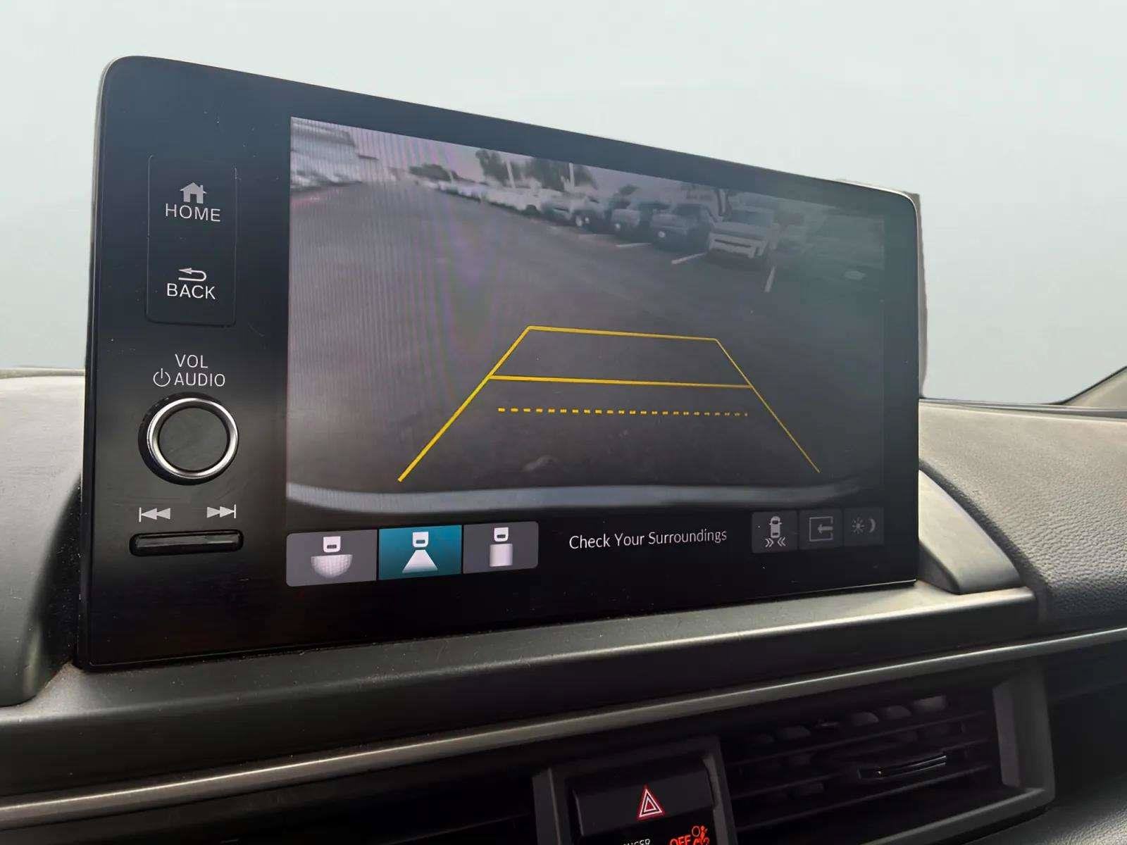2025 Honda Pilot EX-L - Photo 14