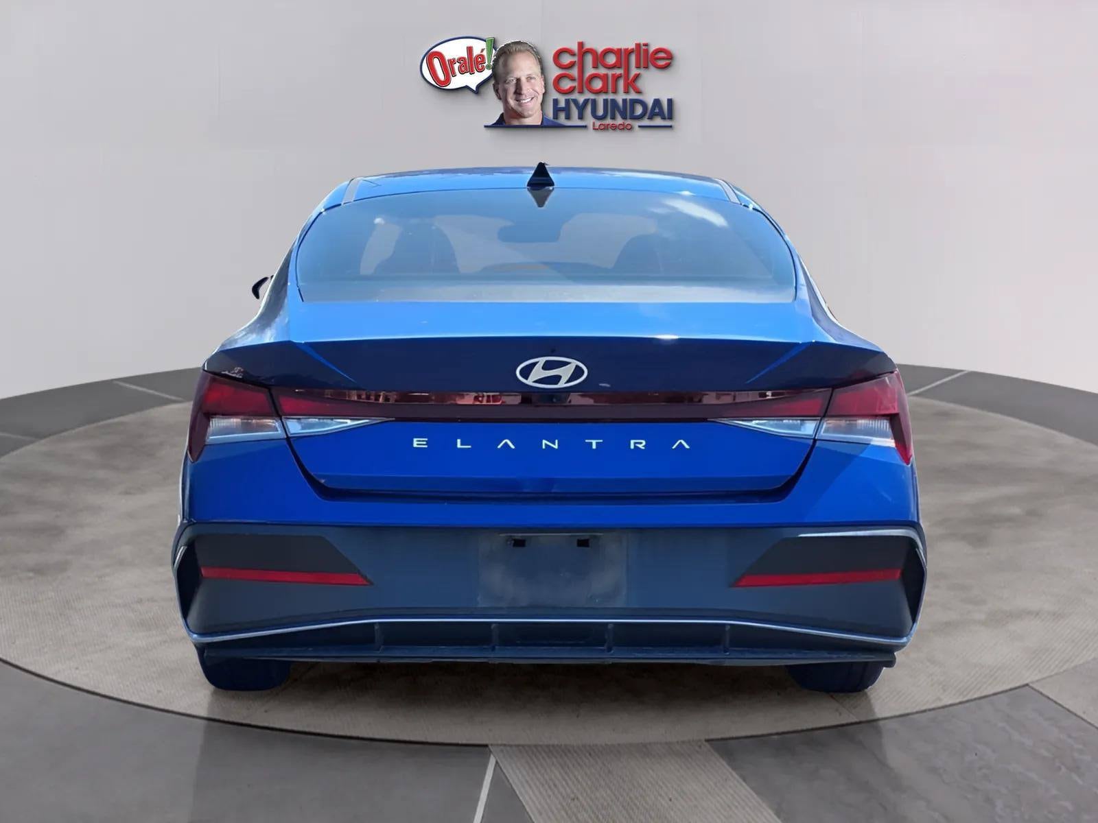 2024 Hyundai Elantra SEL - Photo 4