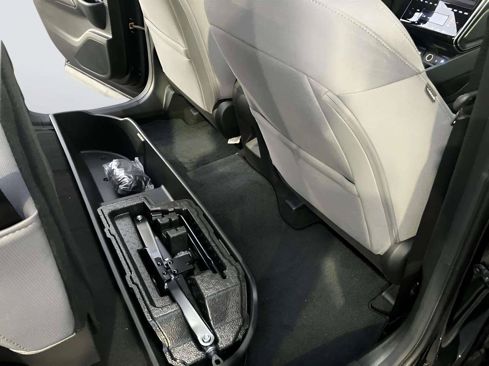 2024 Hyundai Santa Cruz SEL - Photo 17
