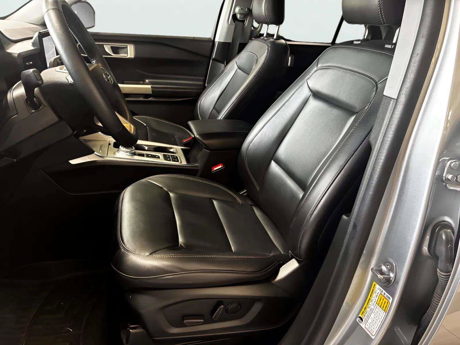 2023 Ford Explorer XLT - Photo 18