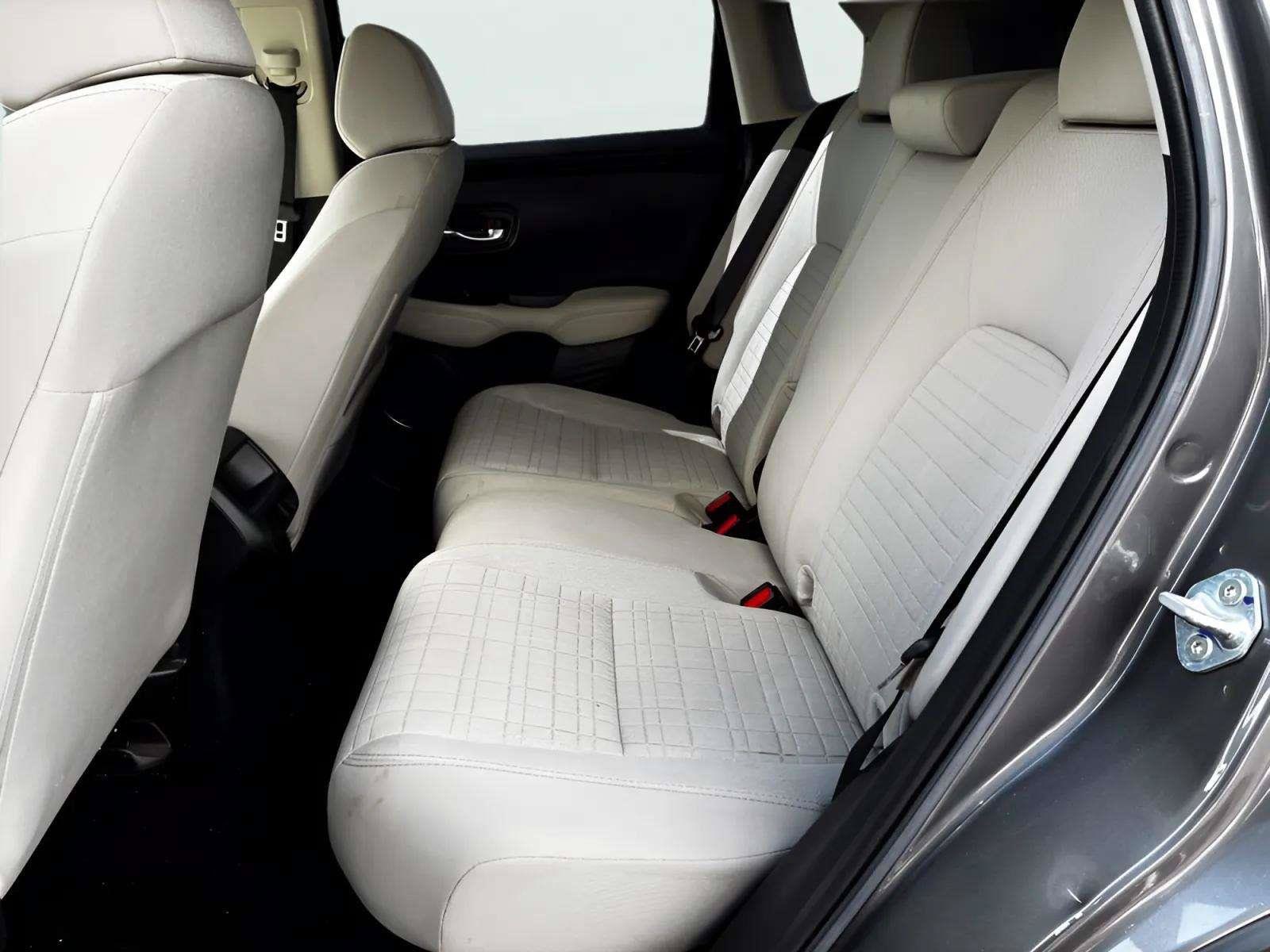 2025 Honda HR-V LX - Photo 9