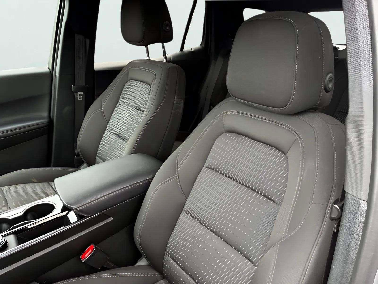 2026 Chevrolet Equinox LT - Photo 9