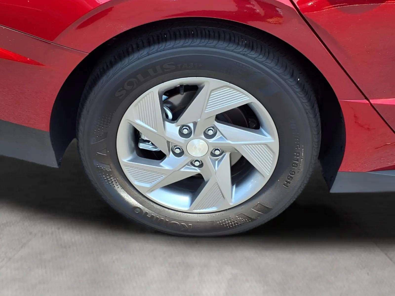 2026 Hyundai Sonata SE - Photo 16