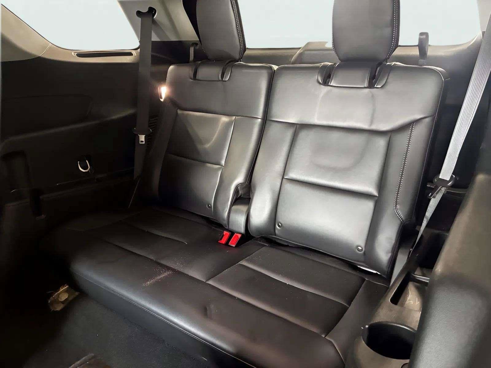 2023 Ford Explorer XLT - Photo 11