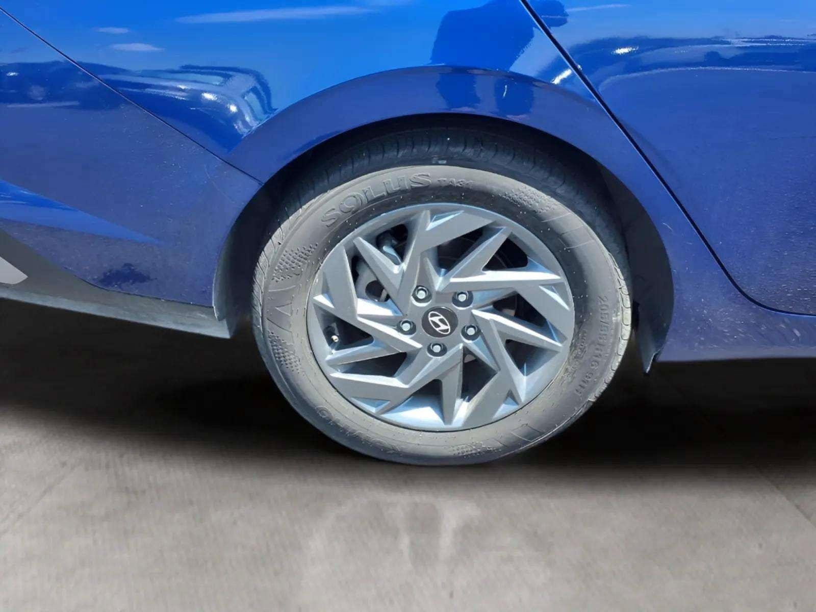 2024 Hyundai Elantra SEL - Photo 20