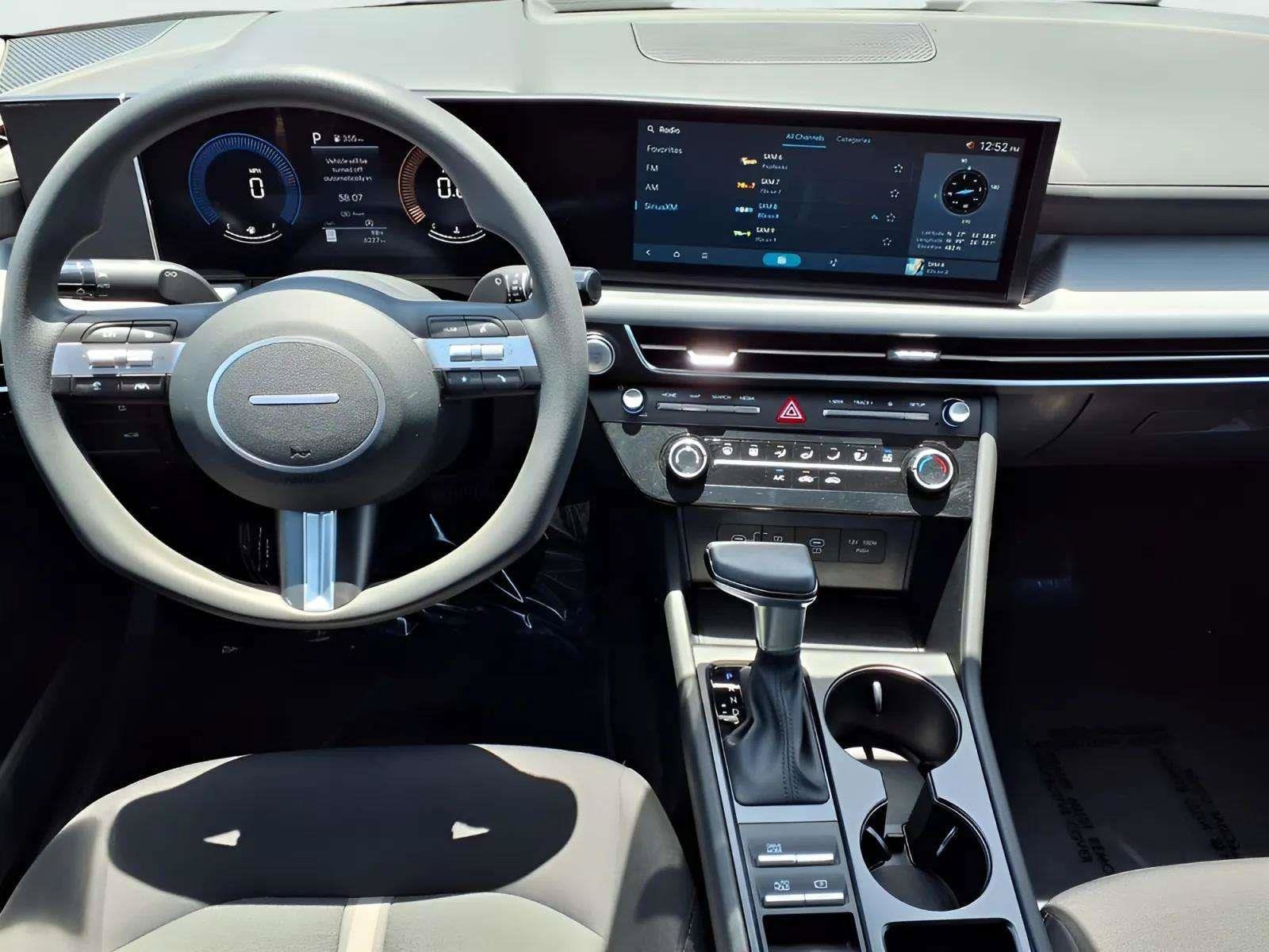 2026 Hyundai Sonata SE - Photo 10
