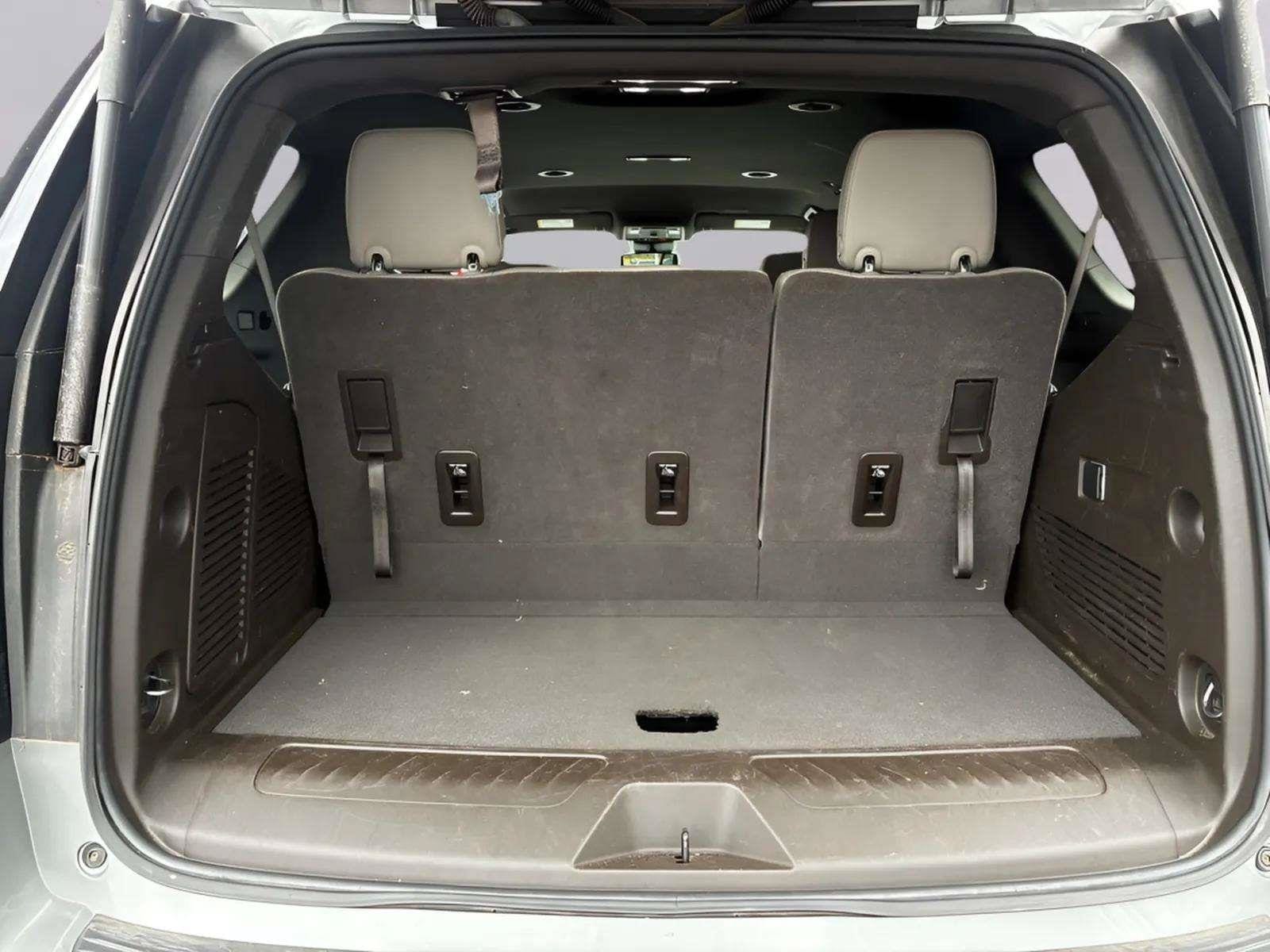 2025 Chevrolet Tahoe LT - Photo 12