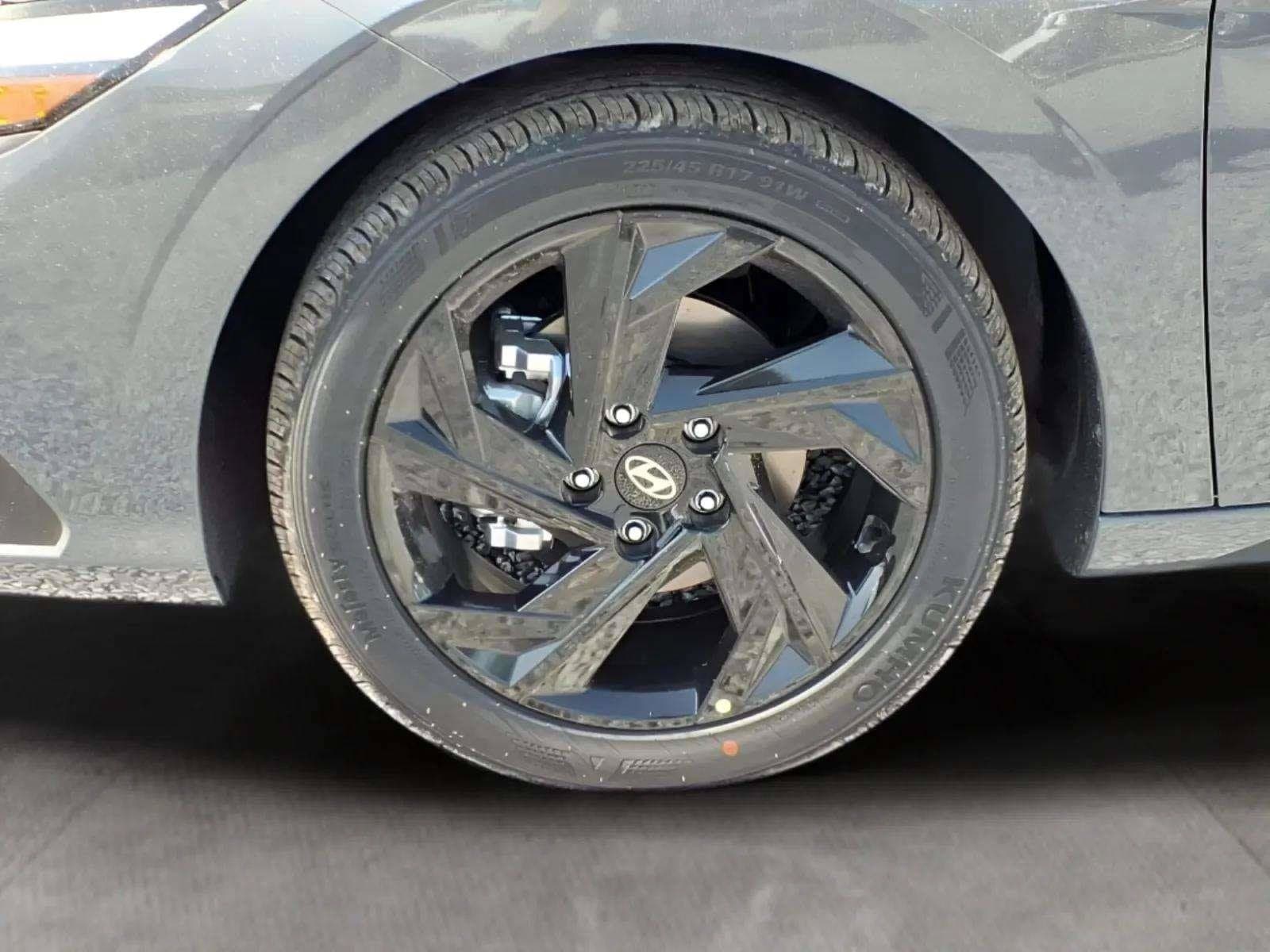 2026 Hyundai Elantra SEL Sport - Photo 15