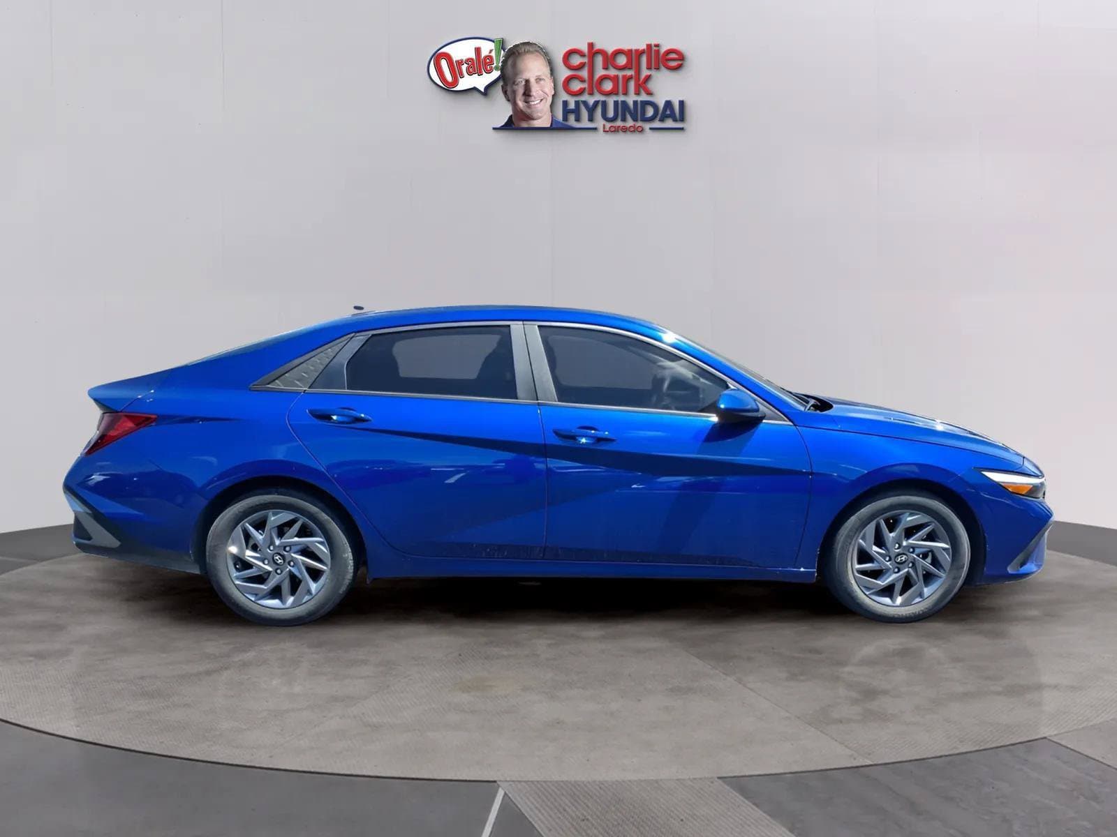 2024 Hyundai Elantra SEL - Photo 6