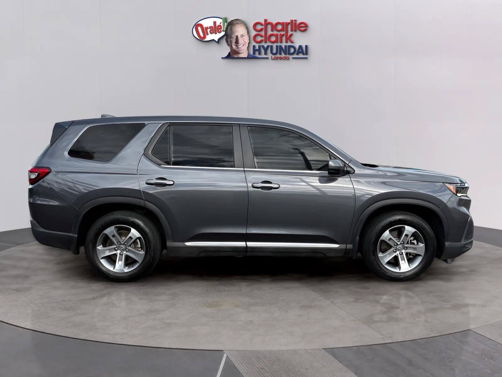 2025 Honda Pilot EX-L - Photo 6