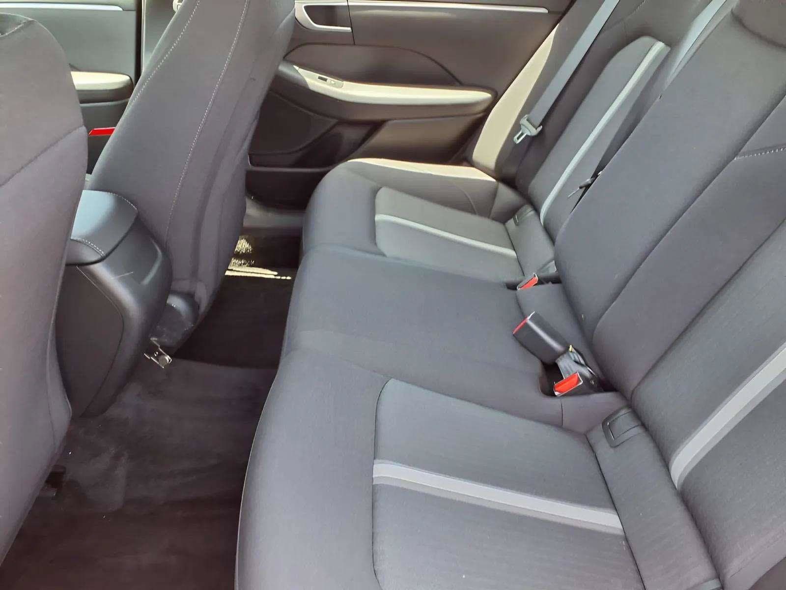 2026 Hyundai Sonata SE - Photo 9