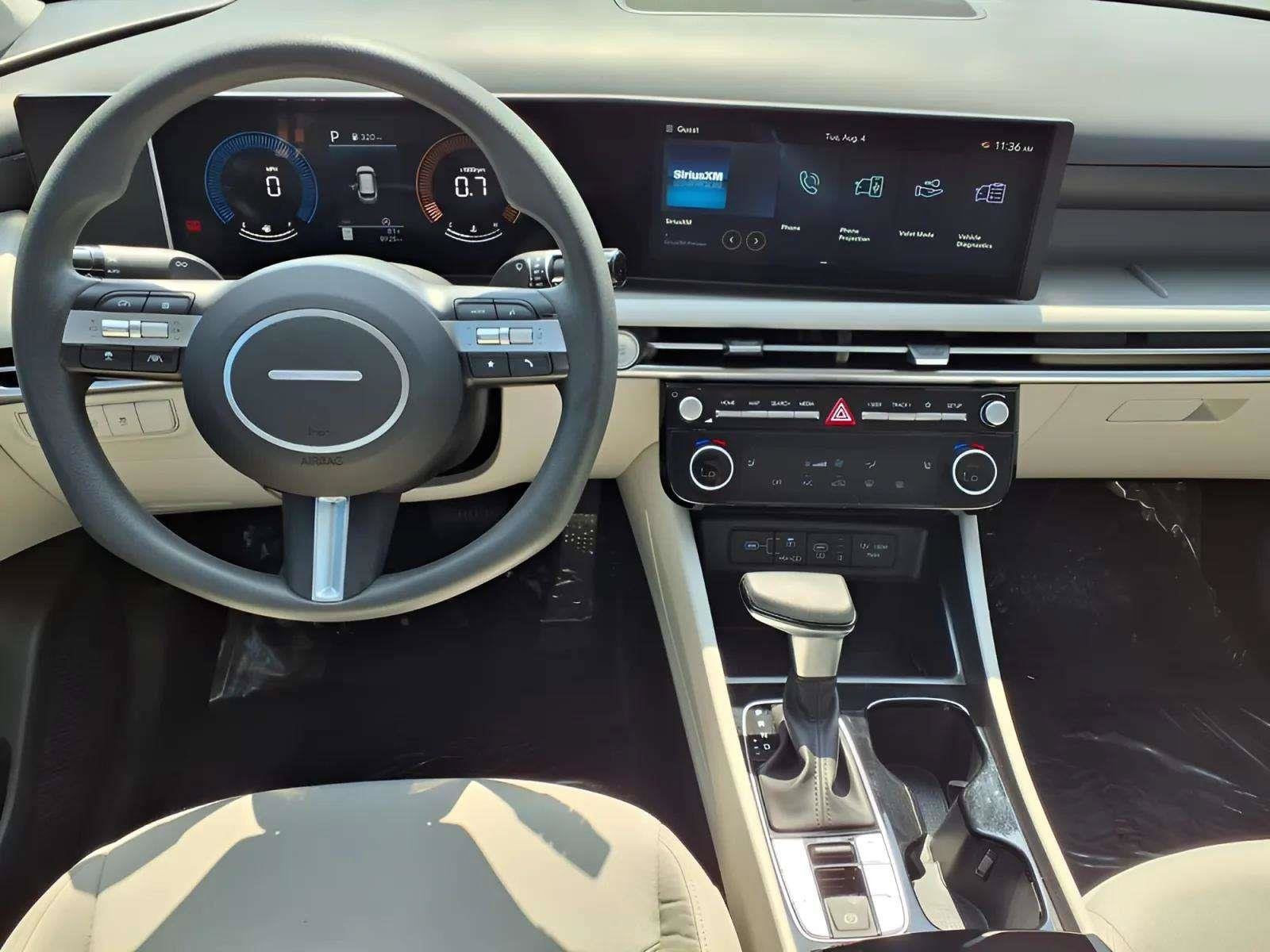 2025 Hyundai Tucson SEL - Photo 10
