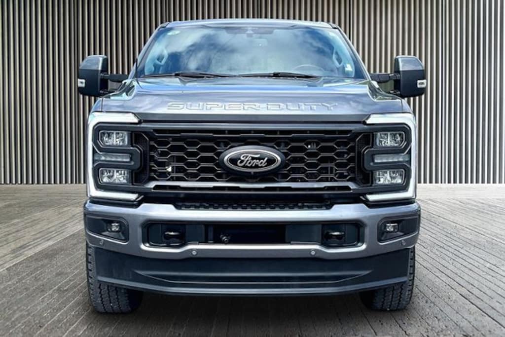 Used 2023 Ford F-250 Lariat Crew Cab 4WD 6.7L H.O. 8ft Bed Truck Crew Cab