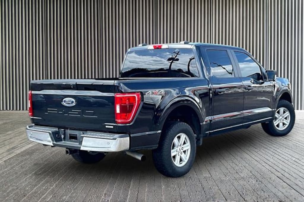 Used 2021 Ford F-150 XLT Truck SuperCrew Cab