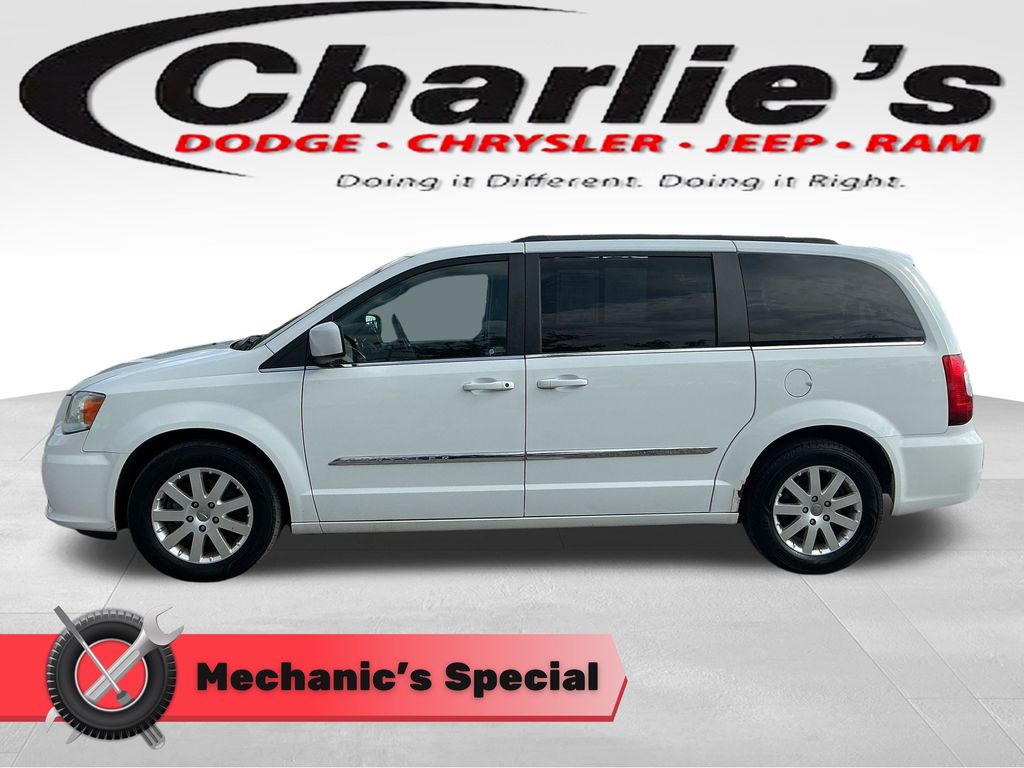 2015 Chrysler Town & Country Touring