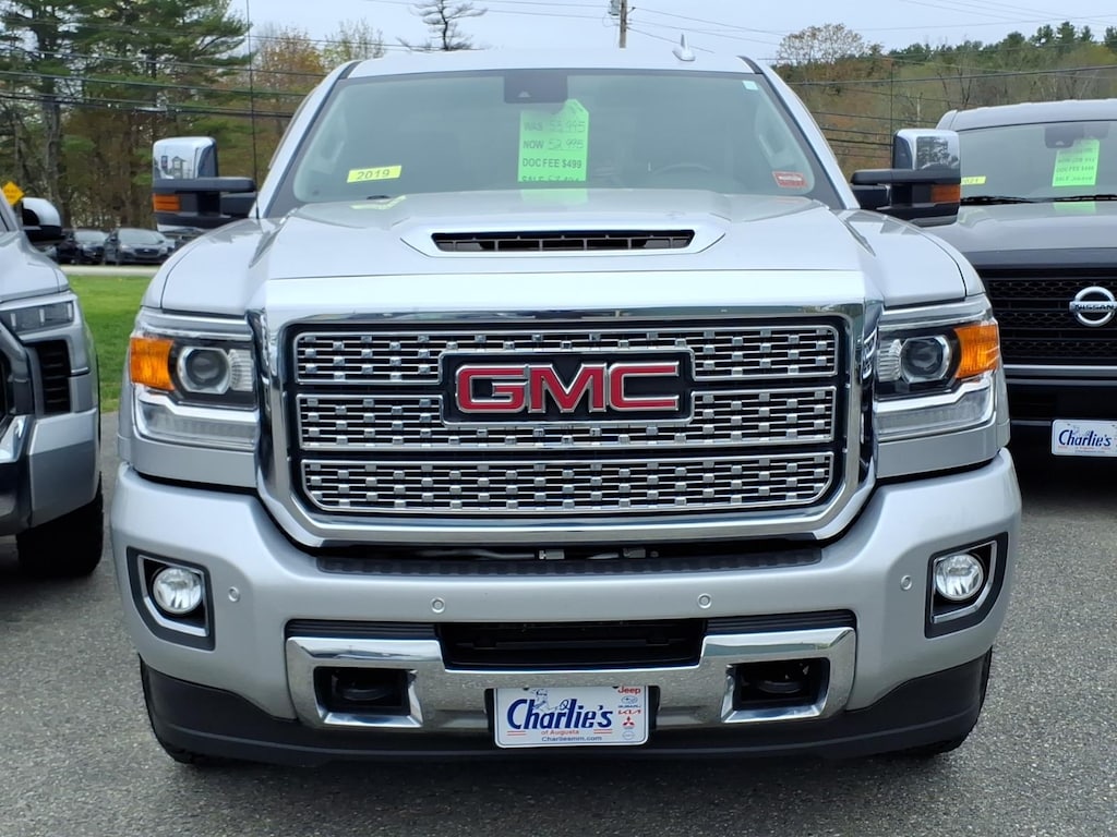 Used 2019 GMC Sierra 2500HD D Denali Truck Crew Cab