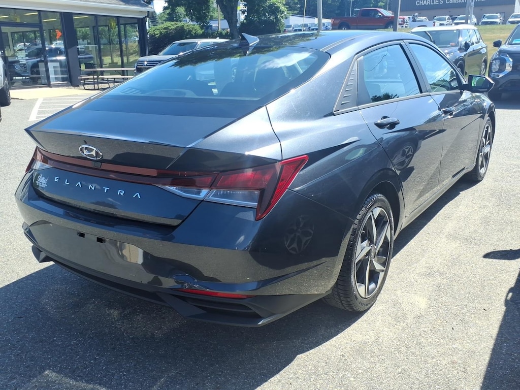 Used 2023 Hyundai Elantra SEL Sedan