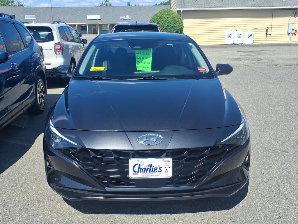 Used 2023 Hyundai Elantra SEL Sedan