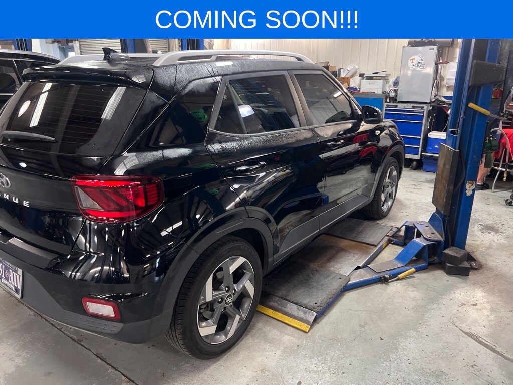 Used 2021 Hyundai Venue SEL SUV