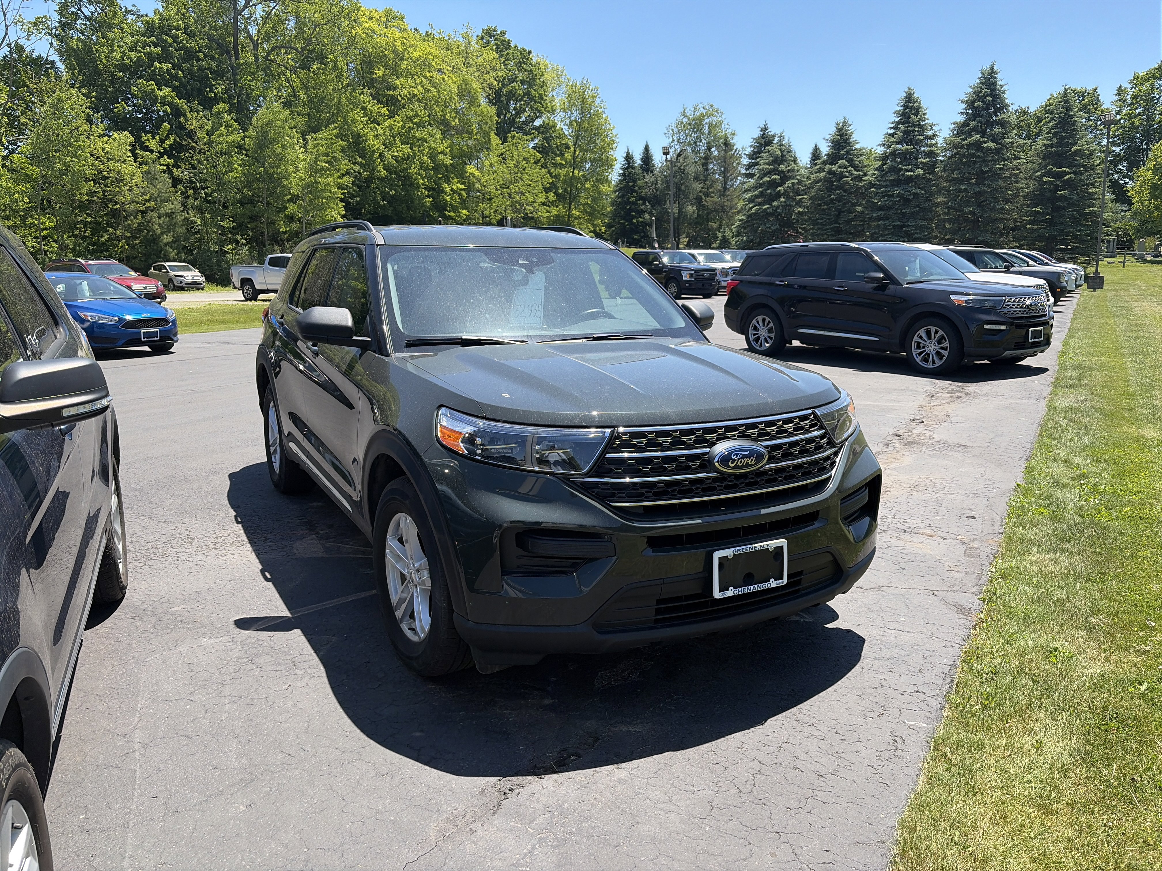 2023 Ford Explorer XLT XLT 4WD