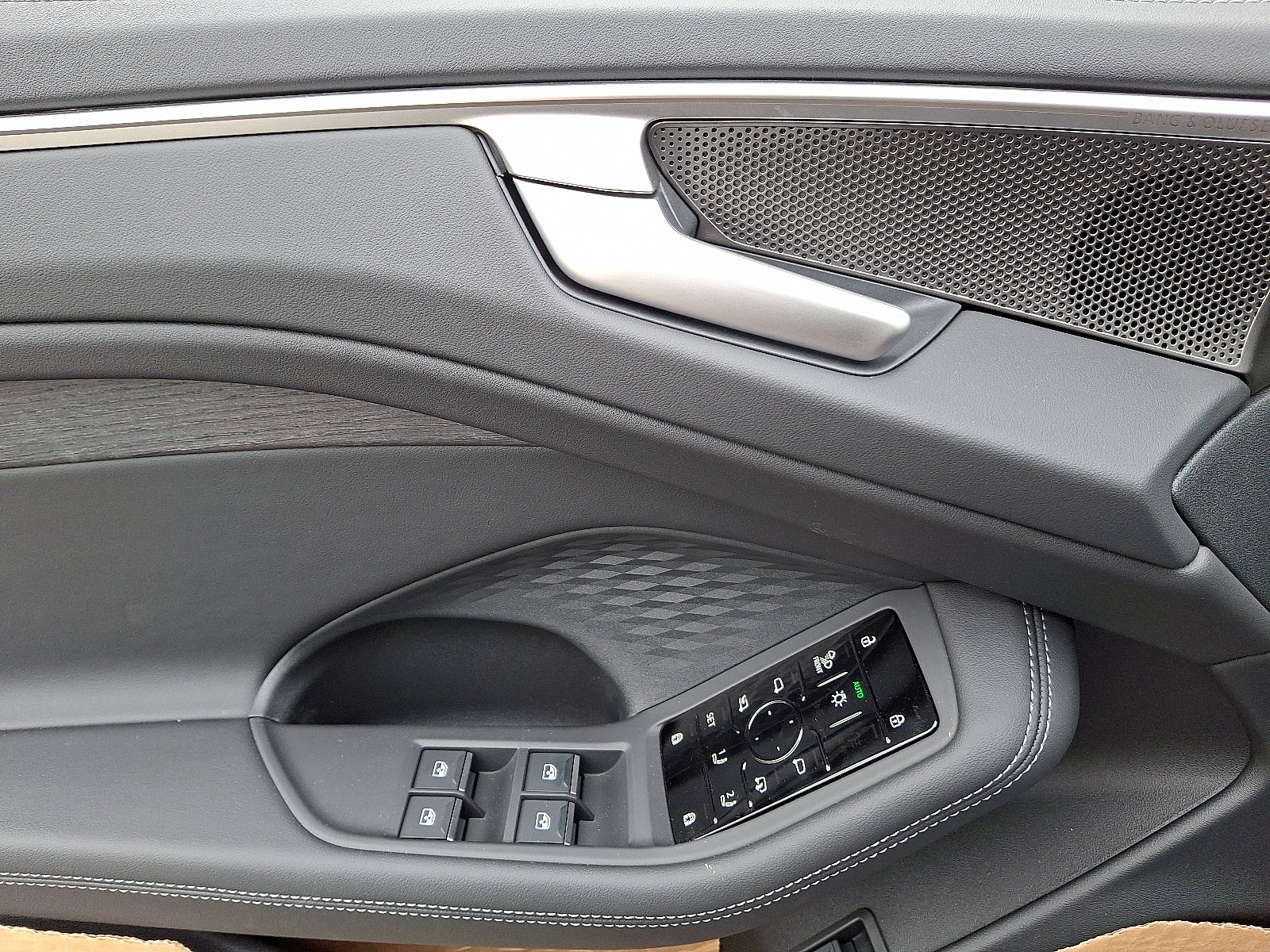 2026 Audi A6 Premium Plus - Photo 8