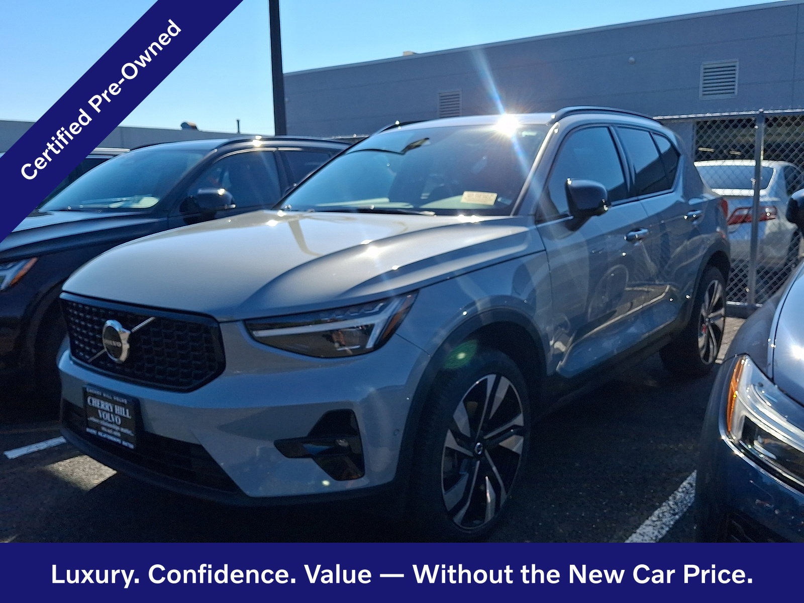 Certified 2024 Volvo XC40 B5 Plus Dark Theme SUV