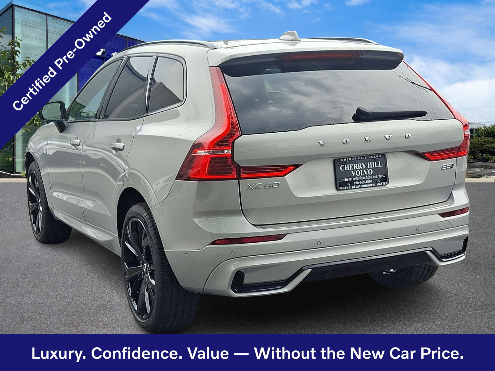 Certified 2023 Volvo XC60 B5 Ultimate Dark Theme SUV