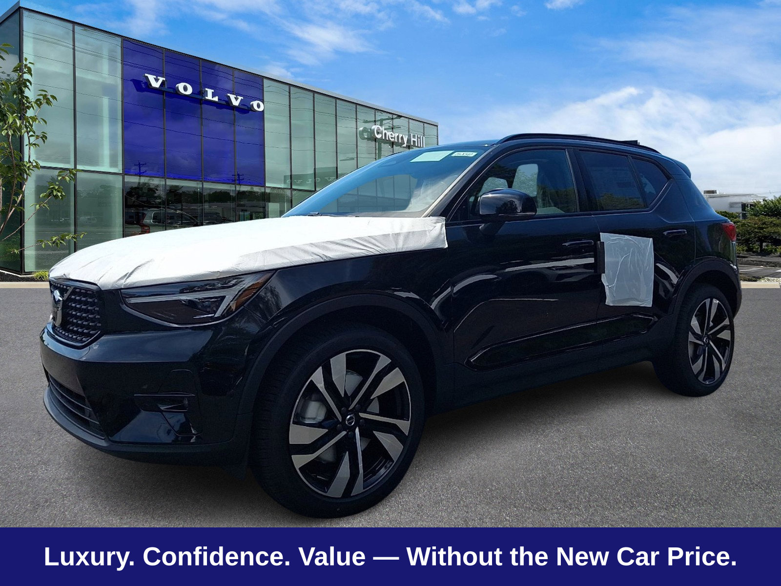 New 2026 Volvo XC40 B5 Ultra SUV
