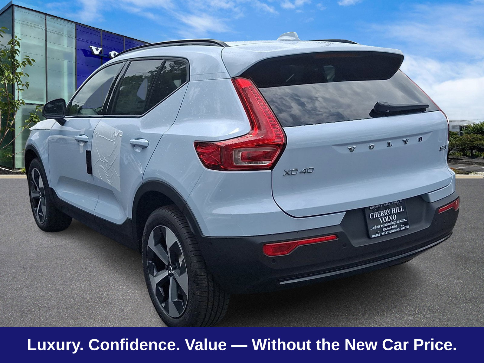 New 2026 Volvo XC40 B5 Plus SUV