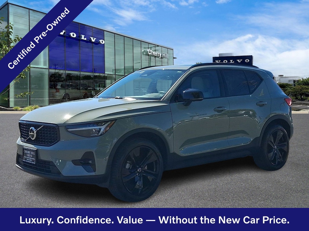 Certified 2024 Volvo XC40 B5 Plus Dark Theme SUV