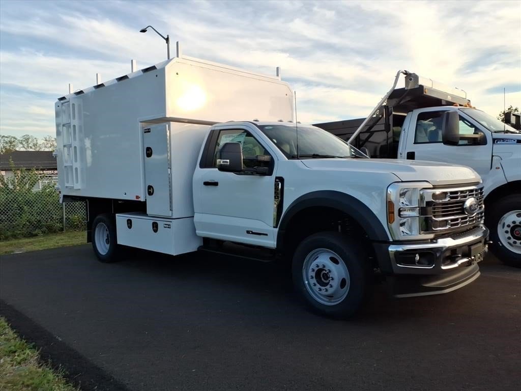 2026 Ford F-550 Super Duty Chassis Cab XL
