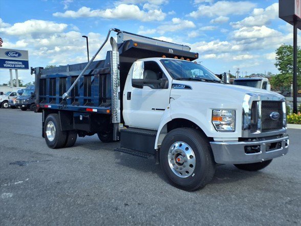 Ford F750