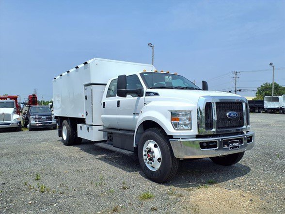  Ford F750