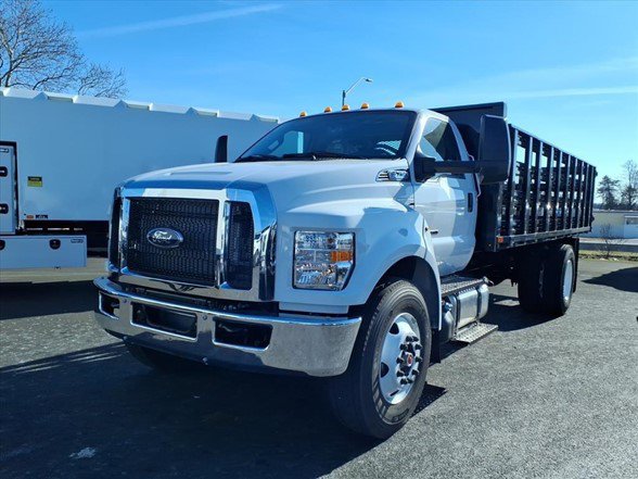  Ford F750