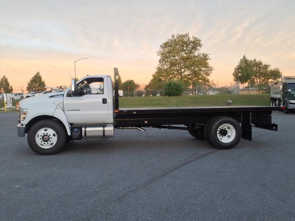 New 2027 Ford F750 Base 18FT FLATBED