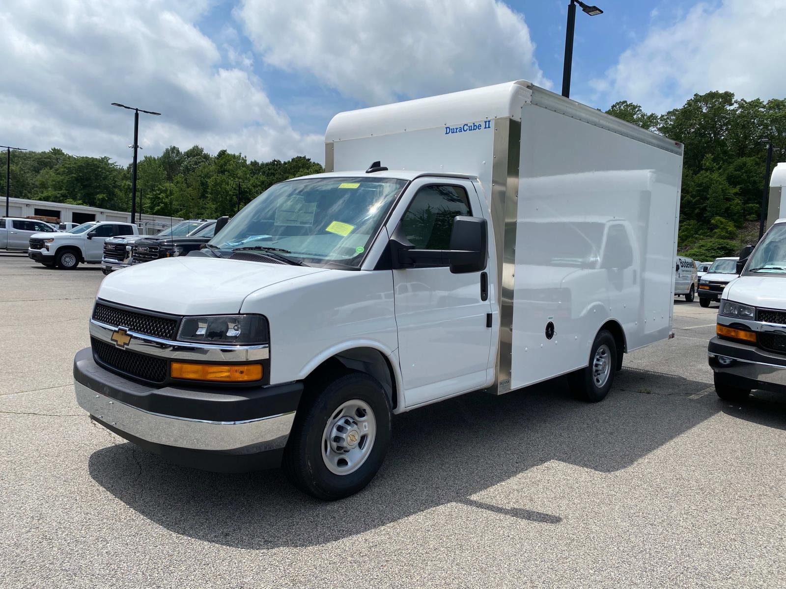 2025 Chevrolet Express Cutaway