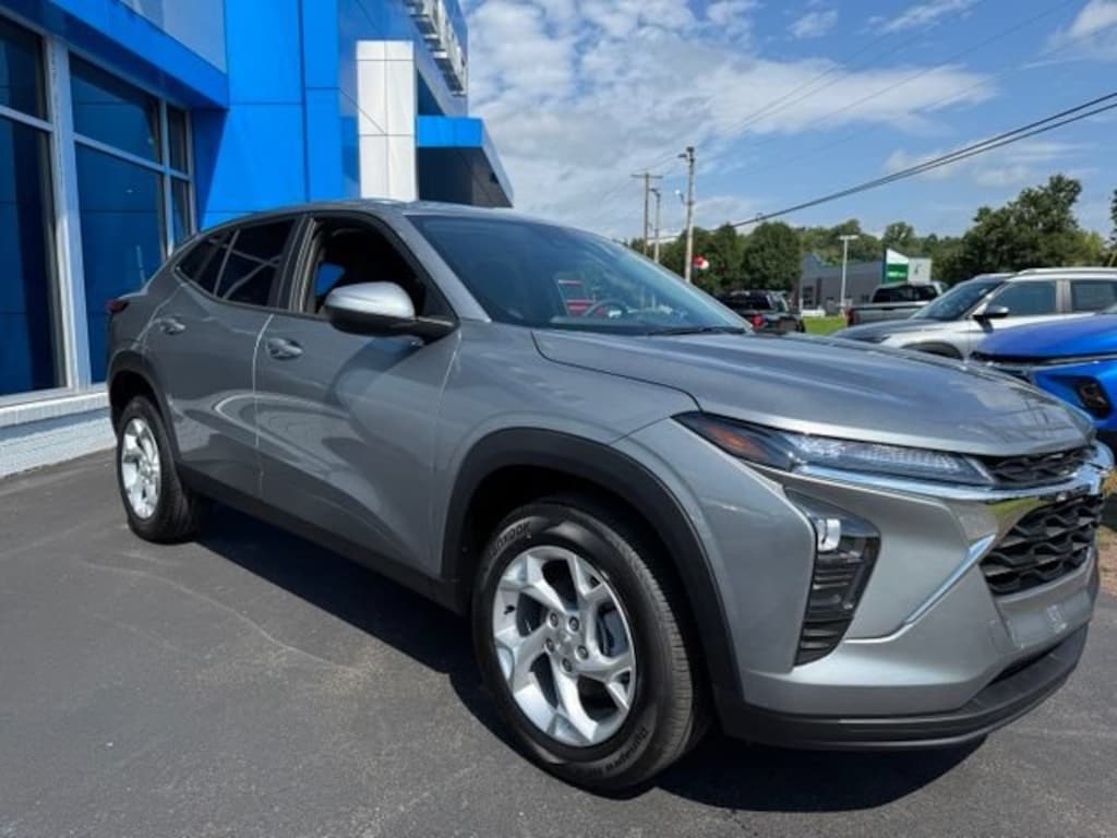 New 2026 Chevrolet Trax LS SUV