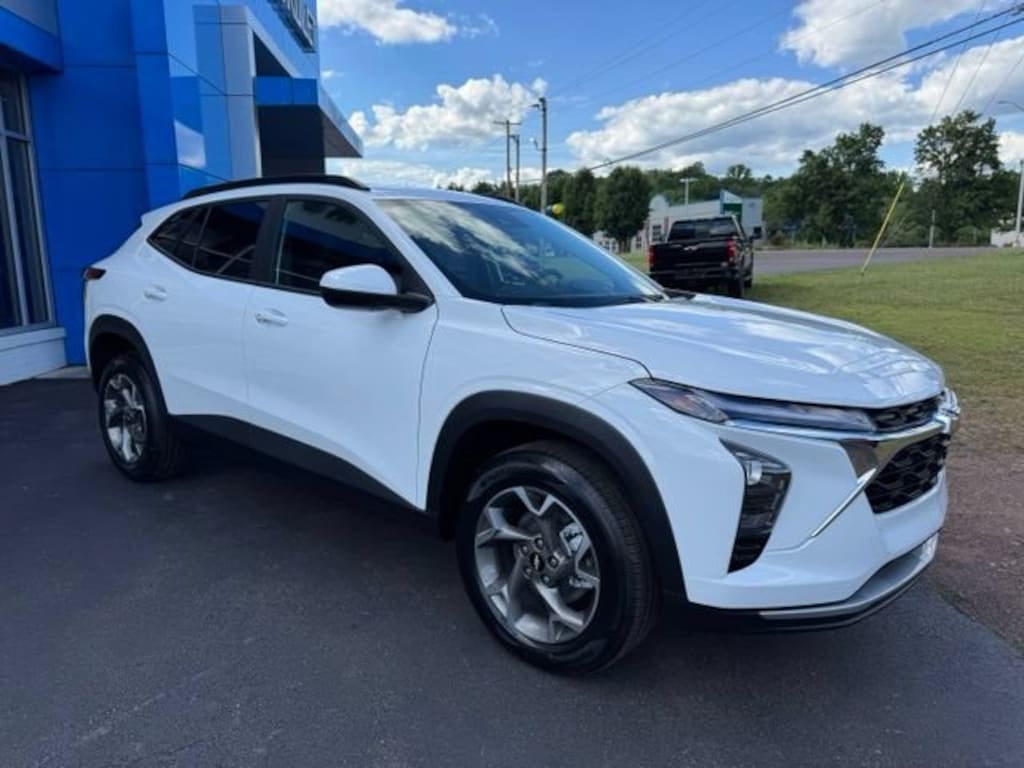 New 2026 Chevrolet Trax LT SUV