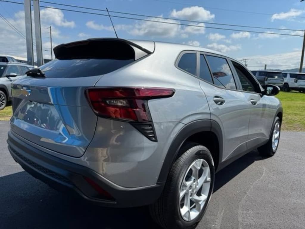 New 2026 Chevrolet Trax LS SUV