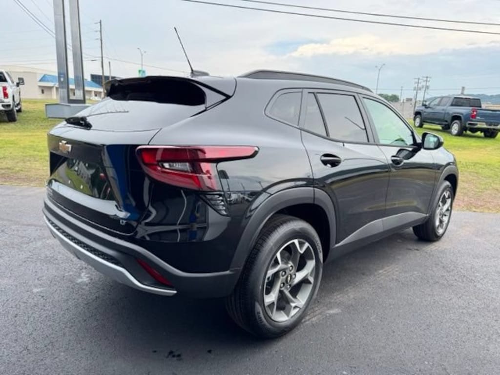New 2026 Chevrolet Trax LT SUV
