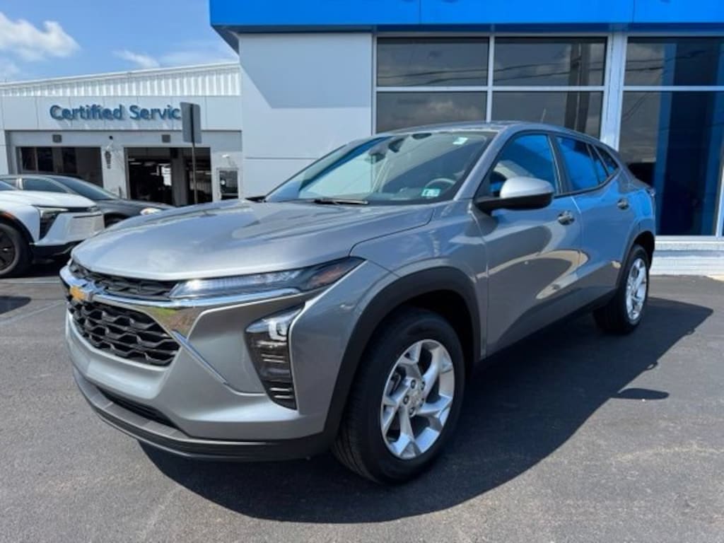 New 2026 Chevrolet Trax LS SUV
