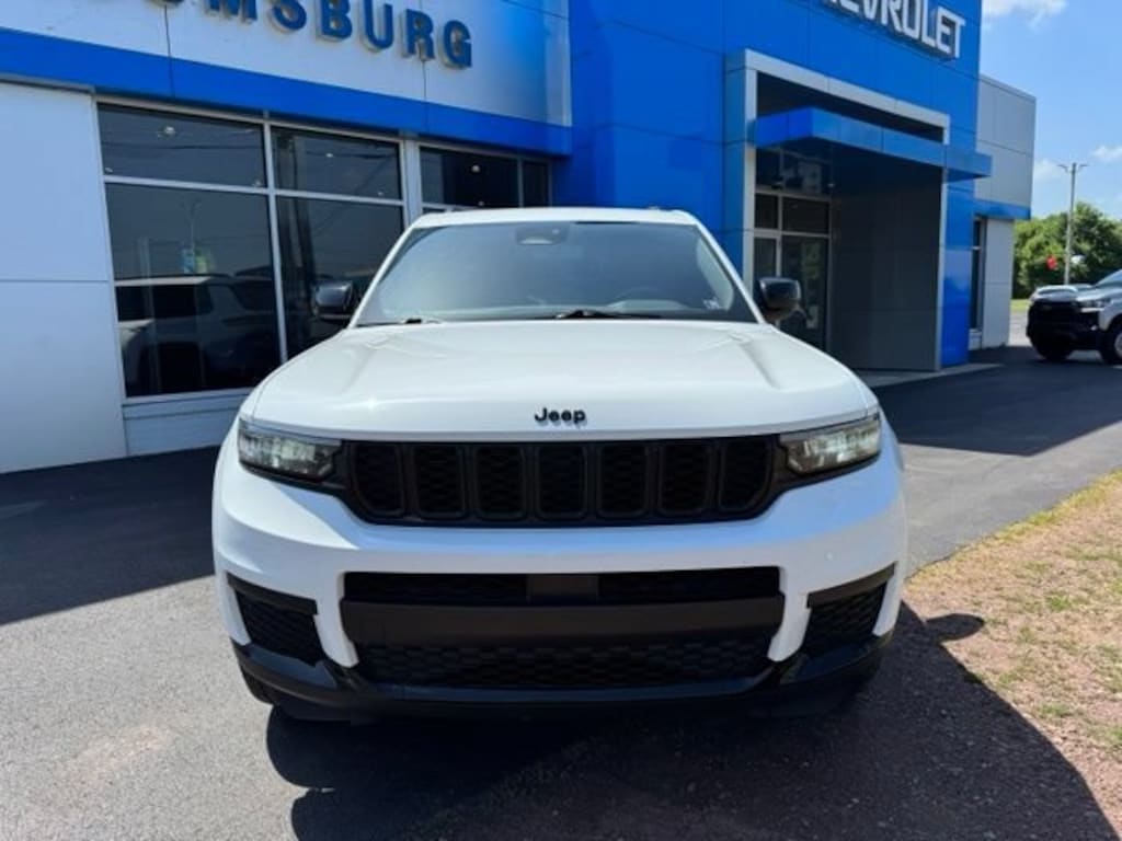 Used 2024 Jeep Grand Cherokee L Altitude 4x4 SUV